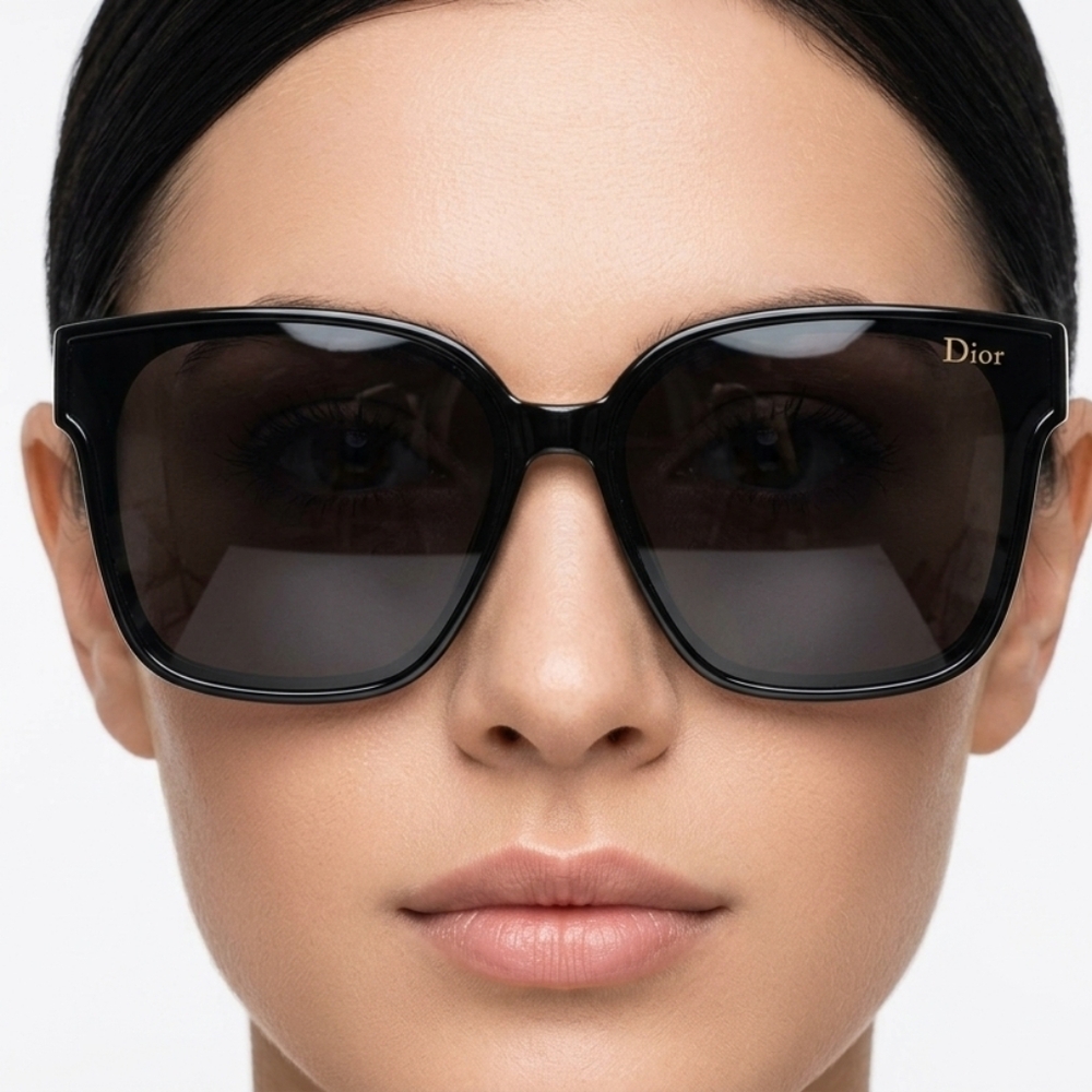 Women's Brand New Upscale Designer Style Sunglasses